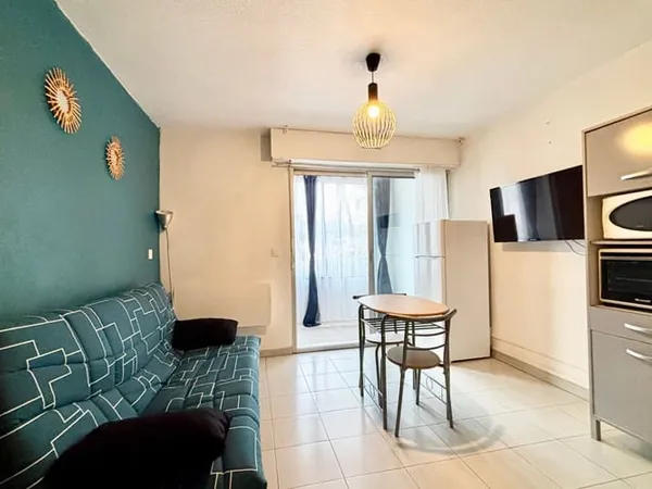 Studio 1 pièce 19 m²