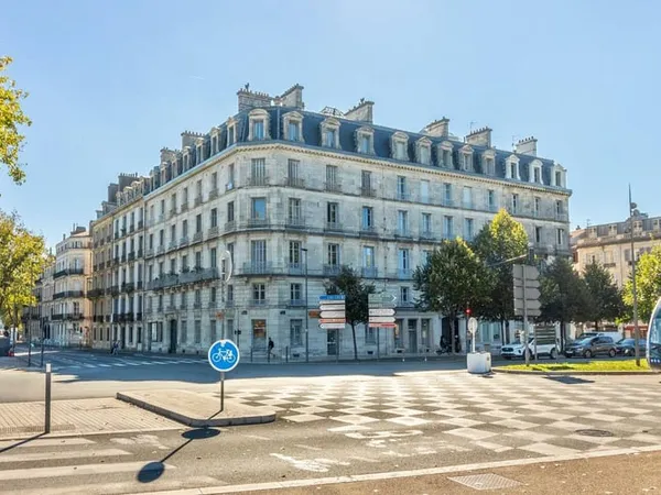 Appartement 6 pièces 167 m²
