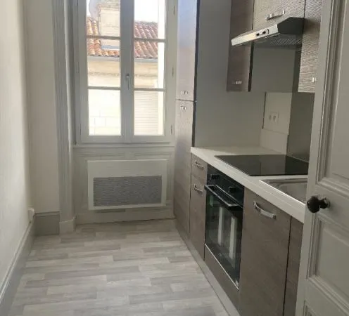 Appartement t3 - hyper centre cognac