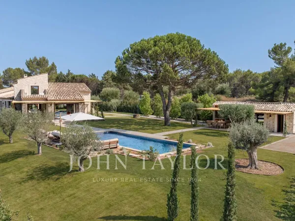 Maison 290 m²