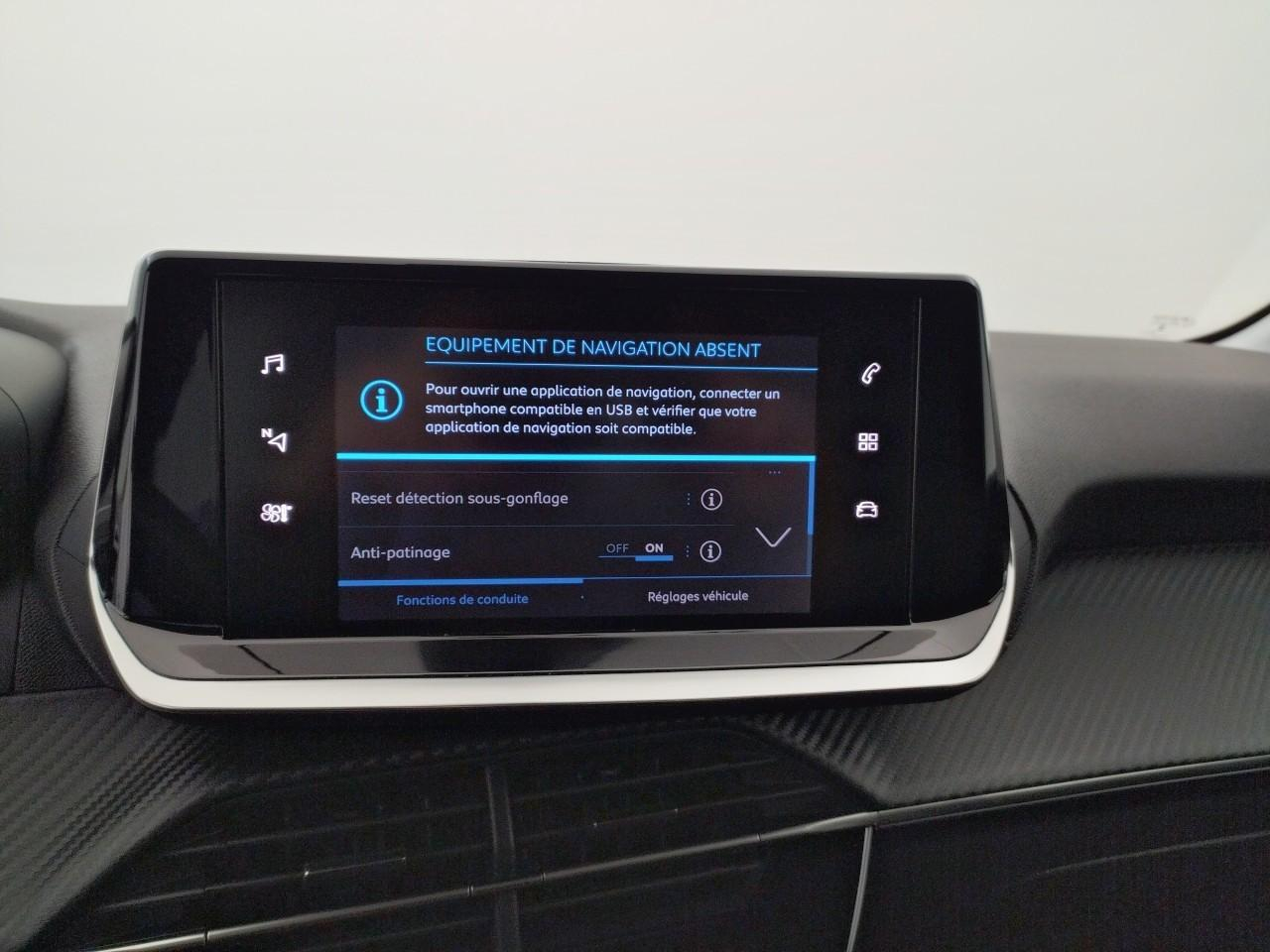 Peugeot 208 puretech 100 s&s bvm6 style — photo 11