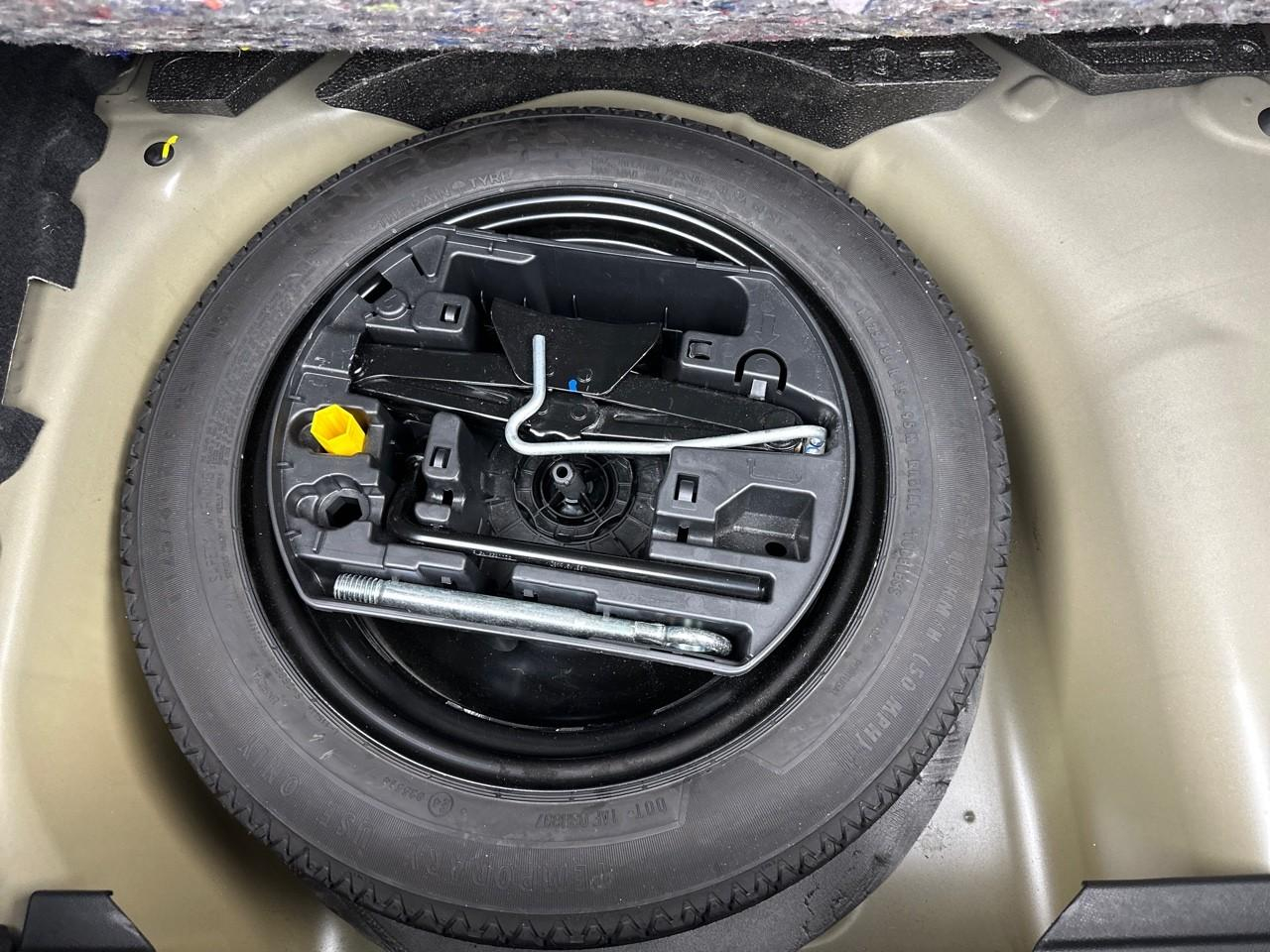 Peugeot 208 puretech 100 s&s bvm6 allure — photo 33