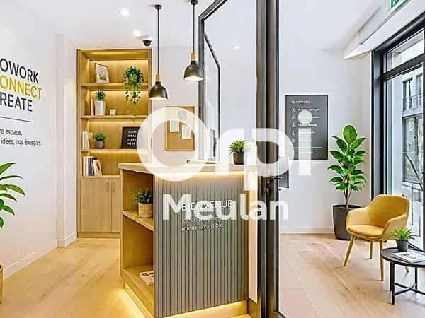 Bureau 140 m²