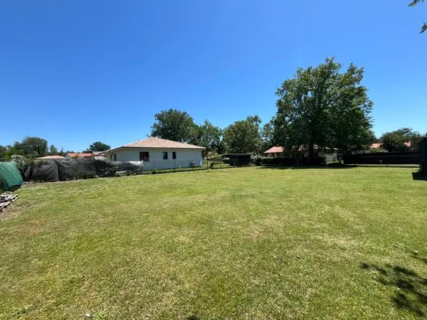 Terrain 481 m²
