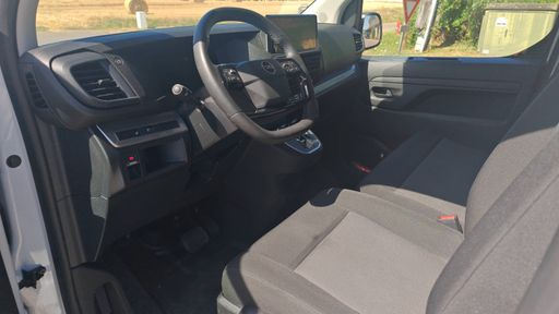 Opel Vivaro Cabine Approfondie 2.0 BlueHDi 180 EAT8 - Taille M – 2025 – 36369 km – Diesel – Boîte Automatique — photo 16
