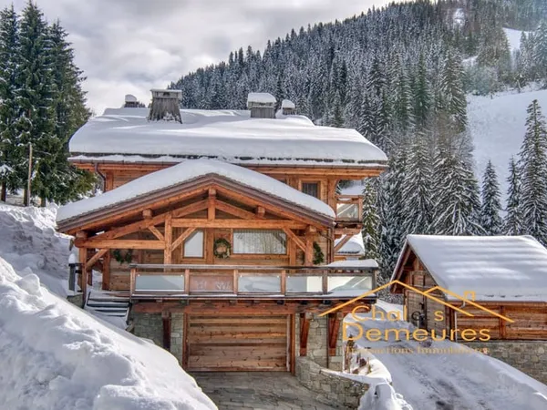 Chalet Ski In, Ski Out