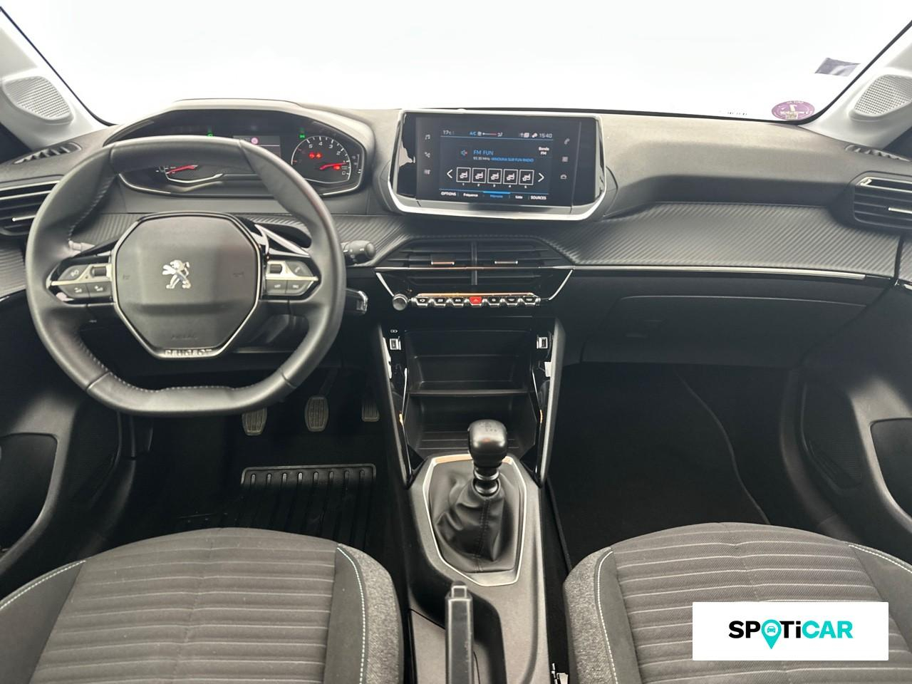 Peugeot 208 1.2 puretech 100ch s&s style 118g — photo 8