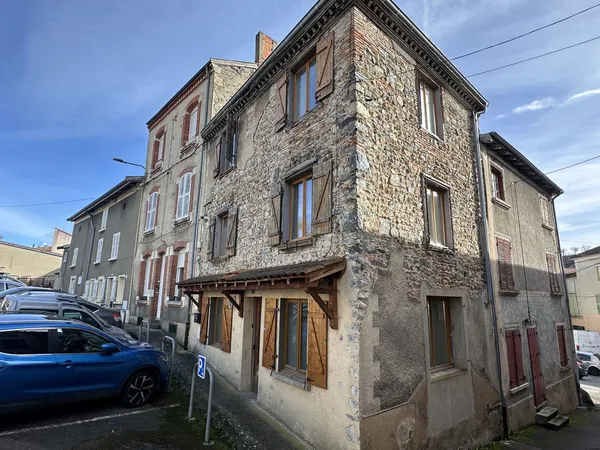 Maison de village avec cave