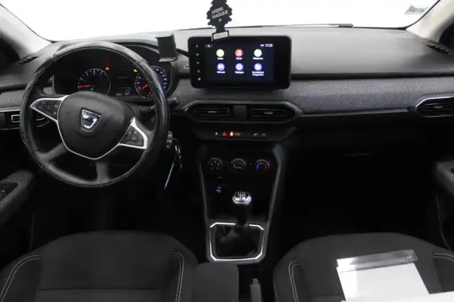 Dacia Sandero tce 90 - 22 — photo 10