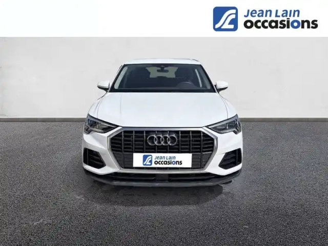Audi Q3 35 tfsi 150 ch s tronic 7 — photo 2