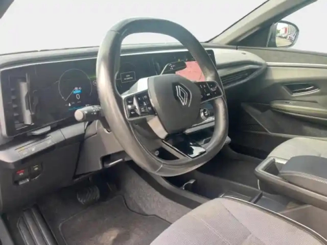 Renault Megane e-tech electric ev60 220ch techno super charge -c — photo 10