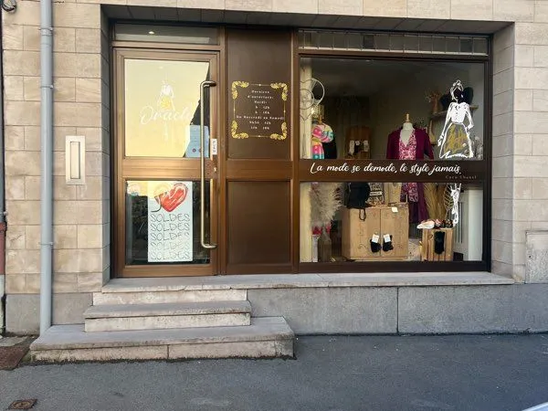 Local professionnel à louer - Morbecque