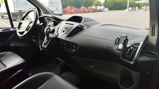 Ford Tourneo Custom 290 L1H1 2.0 TDCi 170ch - Sport – 2017 – 140597 km – Diesel – Boîte Automatique — photo 19