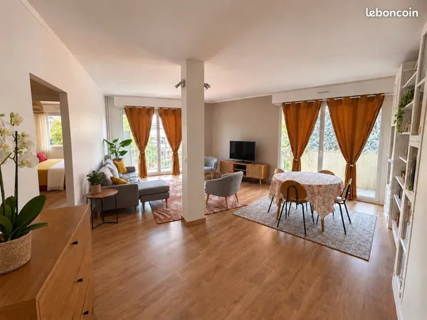 Antony - 58 m² meublé avec double séjour, deux balcons et cave
