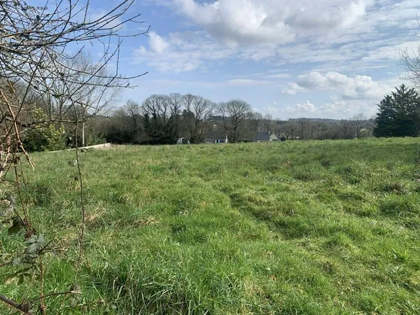 Terrain constructible 1200 m²