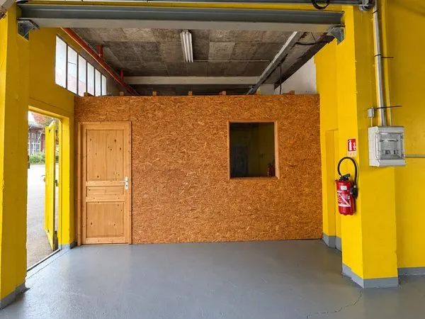 Local professionnel / stockage de 118 m² à louer - Disponible immédiatement