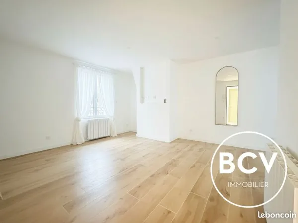 Studio 1 pièce 44 m²