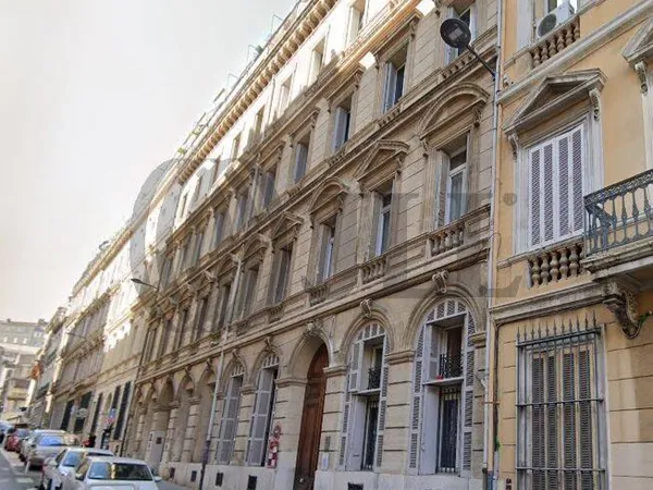 Bureau 102 m²