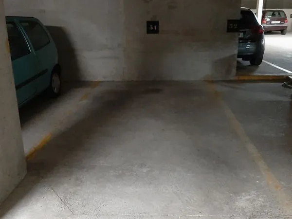 Place parking sécurisé Monselet/Hauts pavés Nantes