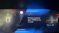 Peugeot 308 1.2 PureTech 130ch S&S Allure Pack EAT8 — photo 31