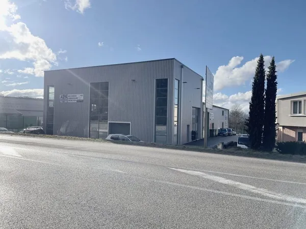 EXCLUSIVITE PROCHE DE LA DOUANE DE BARDONNEX GENEVE