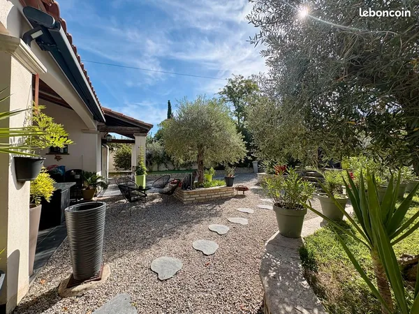 Belle maison avec piscine et appartement indépendant