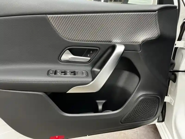 Mercedes Classe A 180 progressive line — photo 13