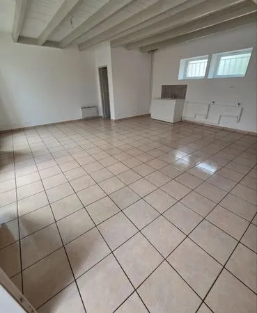 Maison a louer a la vergne