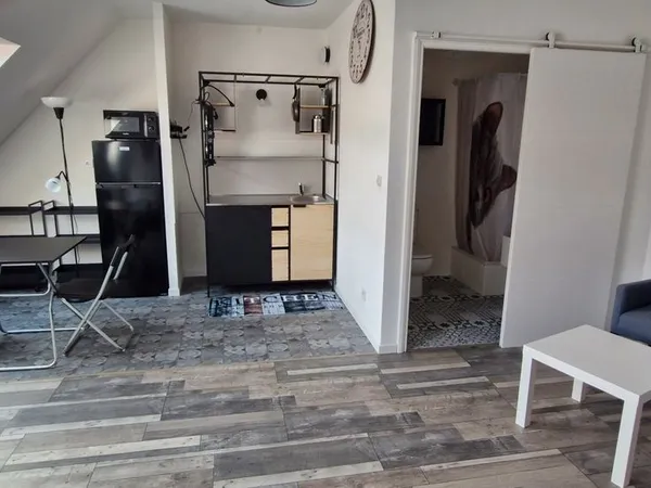 STUDIO MEUBLE 25 M2 Bail Mobilité