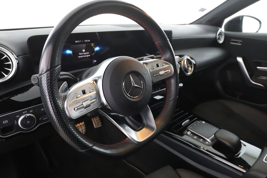 Mercedes-Benz Classe A 180 d AMG Line 8G-DCT — photo 10