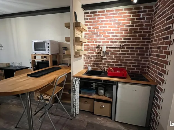 HYPER CENTRE - T2 35 m² - MEUBLE - Station Foch Maison Bleue