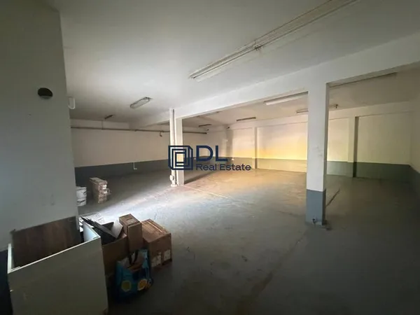 Local d'activité 320 m²