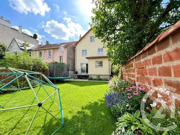 Maison 6 pièces 142 m²