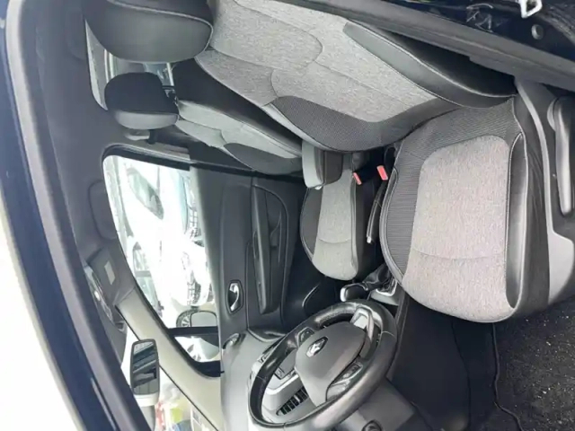 Renault Captur tce 120 energy edc intens — photo 16