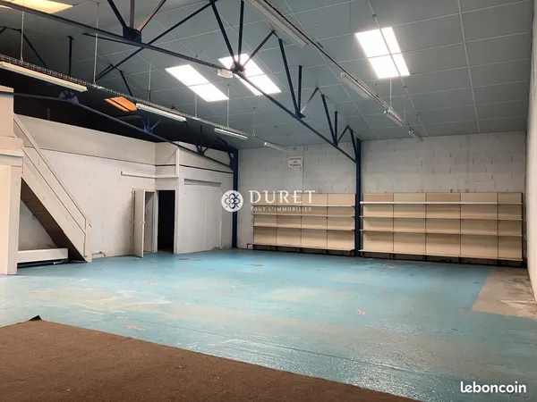 Local 450 m² Saint-Gilles-Croix-de-Vie