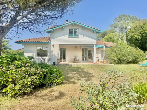 Maison 6 pièces 199 m²
