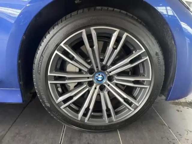 Bmw Serie 3 série 3 330ea xdrive 292ch m sport — photo 8