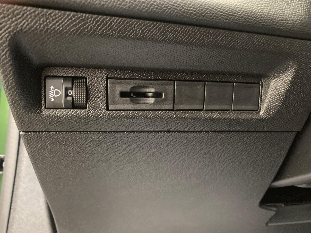 Peugeot 308 puretech 110ch s&s bvm6 active pack — photo 18