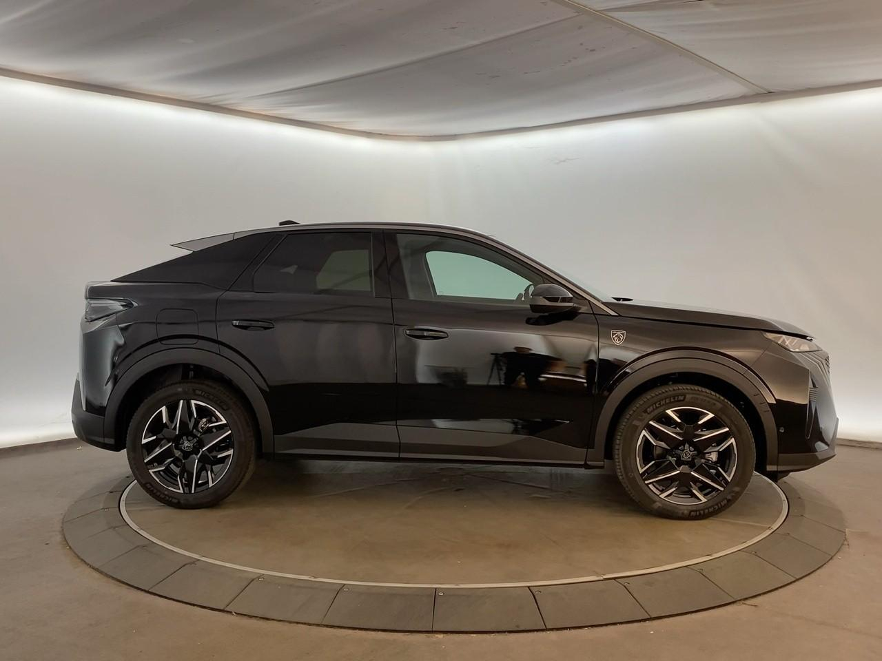 Peugeot 3008 hybrid 145 e-dcs6 gt — photo 4