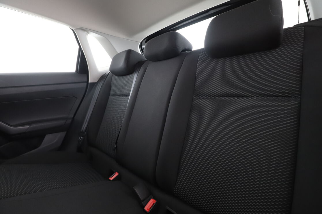 Volkswagen Polo 1.0 Trendline — photo 13