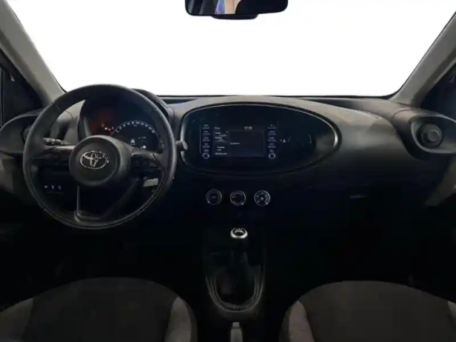 Toyota Aygo x 1.0 vvt-i 72ch dynamic my24 — photo 9