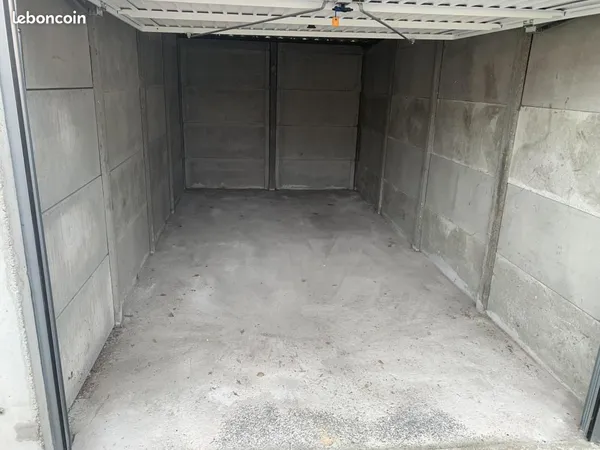 Garage/box 13 m² Lille
