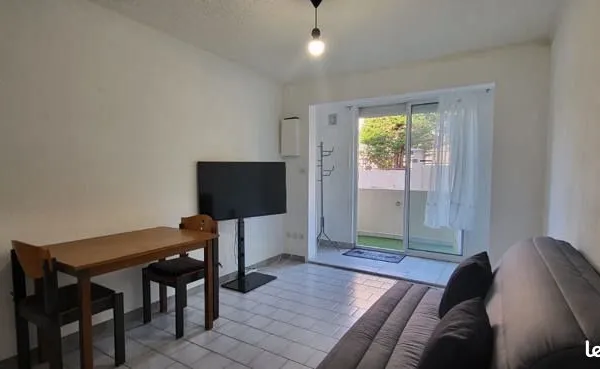 Studio 1 pièce 19 m²
