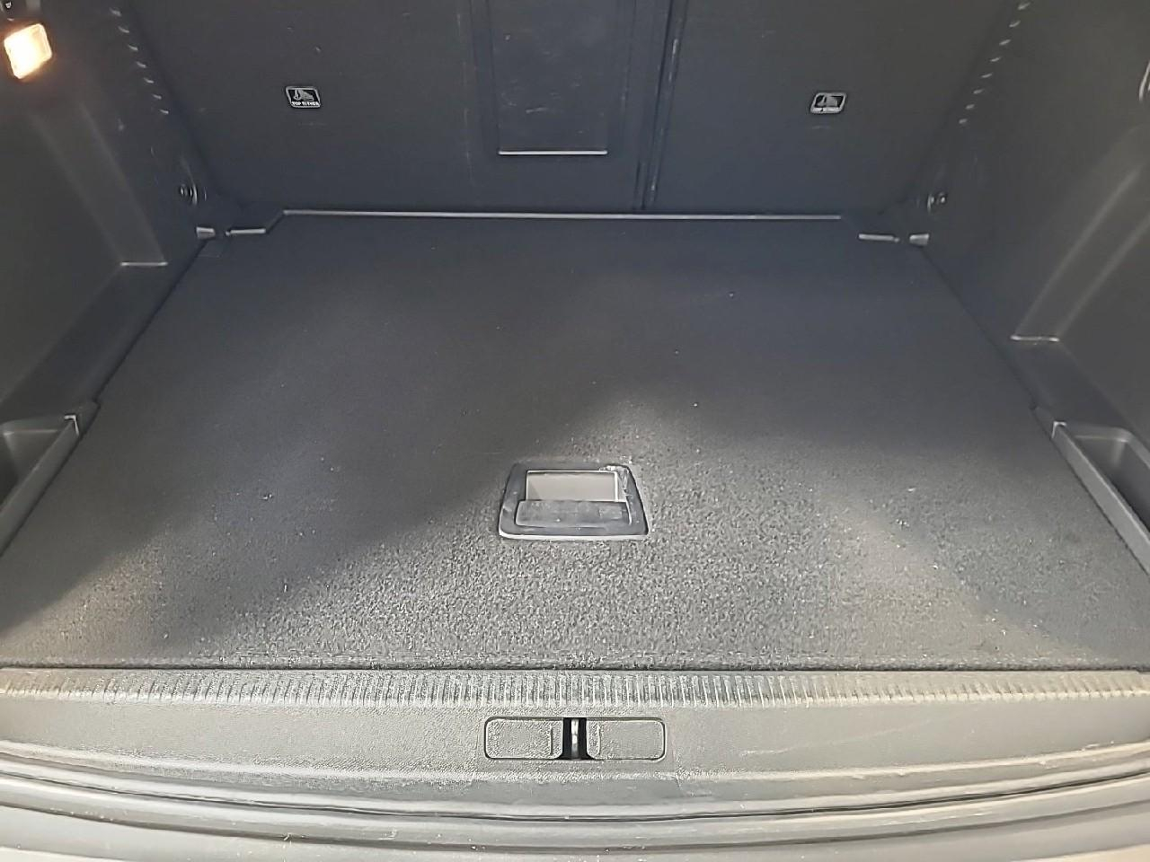 Peugeot 3008 bluehdi 130ch s&s eat8 allure pack — photo 14