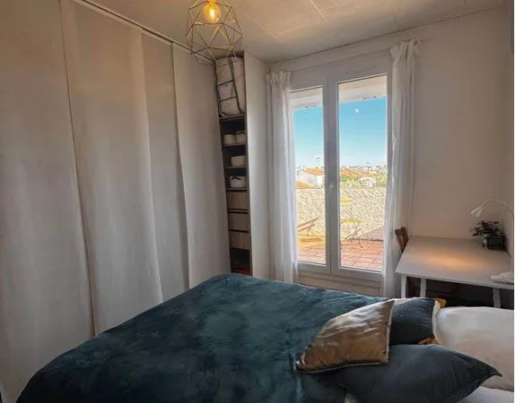 Chambre à louer dans villa