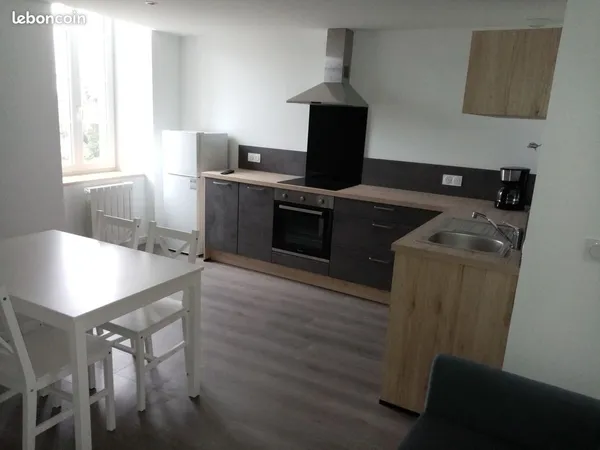 Location appartement centre ville St Jean d Angely