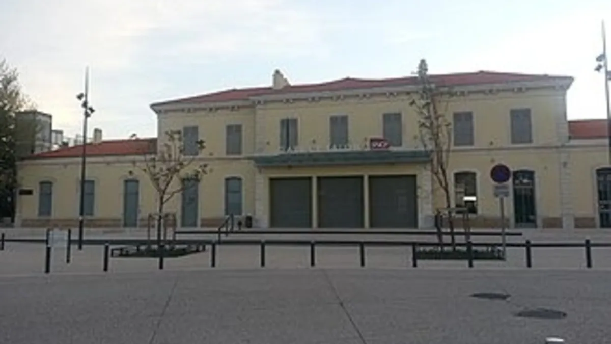 Photo 1