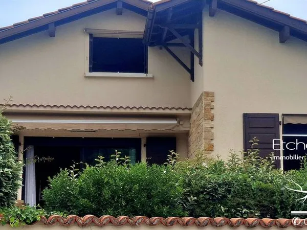 Maison de luxe 6 pièces 145 m²
