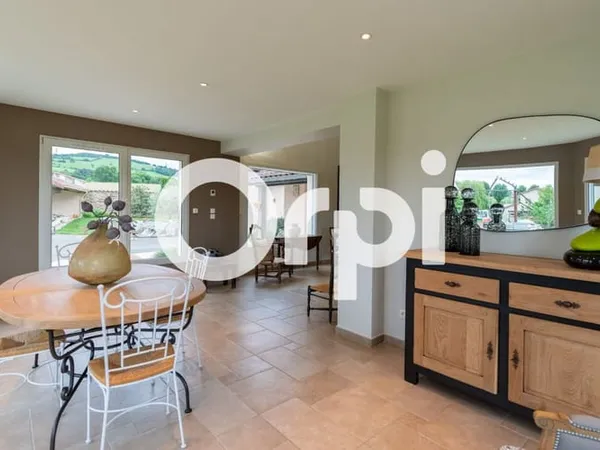Maison 5 pièces 206 m²