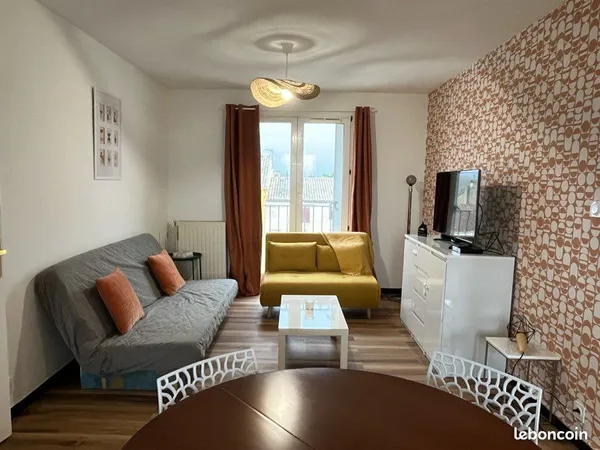 Appartement F4 cave et parking